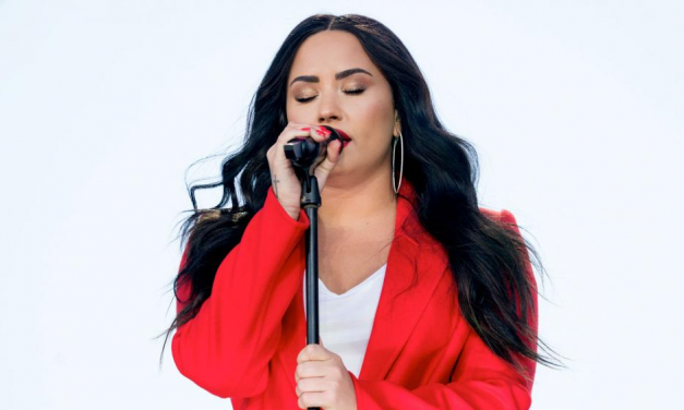 Pop Star Demi Lovato Rejoices that “God is Available 24/7”